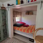 Alpehytte Three Cozy Cottages, Sauna And Big Yard Included For Up To 8 Persons Lohja