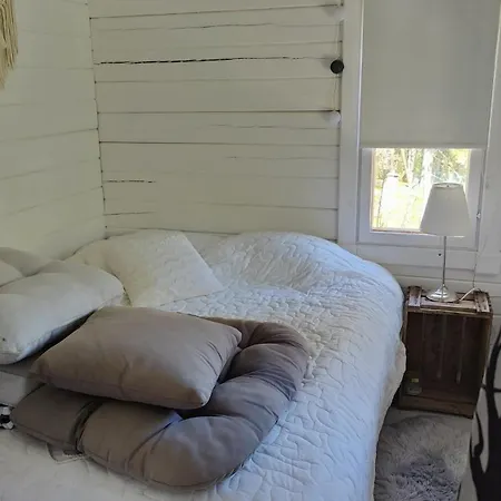 Three Cozy Cottages, Sauna And Hot Tub *