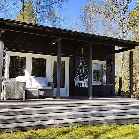 Three Cozy Cottages, Sauna And Hot Tub شاليه