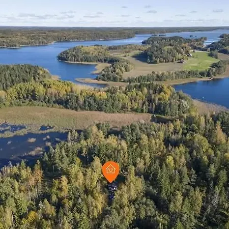 Three Cozy Cottages, Sauna And Big Yard Included For Up To 8 Persons * Lohja