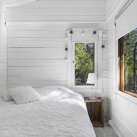 Chalet Three Cozy Cottages, Sauna And Big Yard Included For Up To 8 Persons *