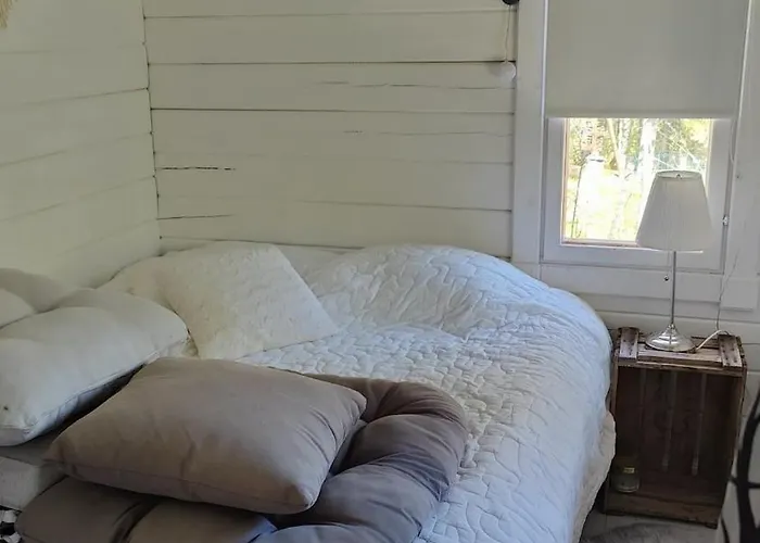 Three Cozy Cottages, Sauna And Hot Tub *