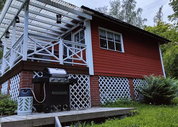 Three Cozy Cottages, Sauna And Hot Tub Chalet *